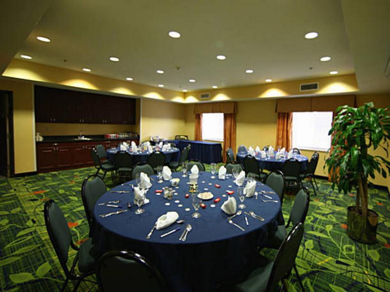 Fairfield Inn & Suites Kansas City Airport Eksteriør bilde