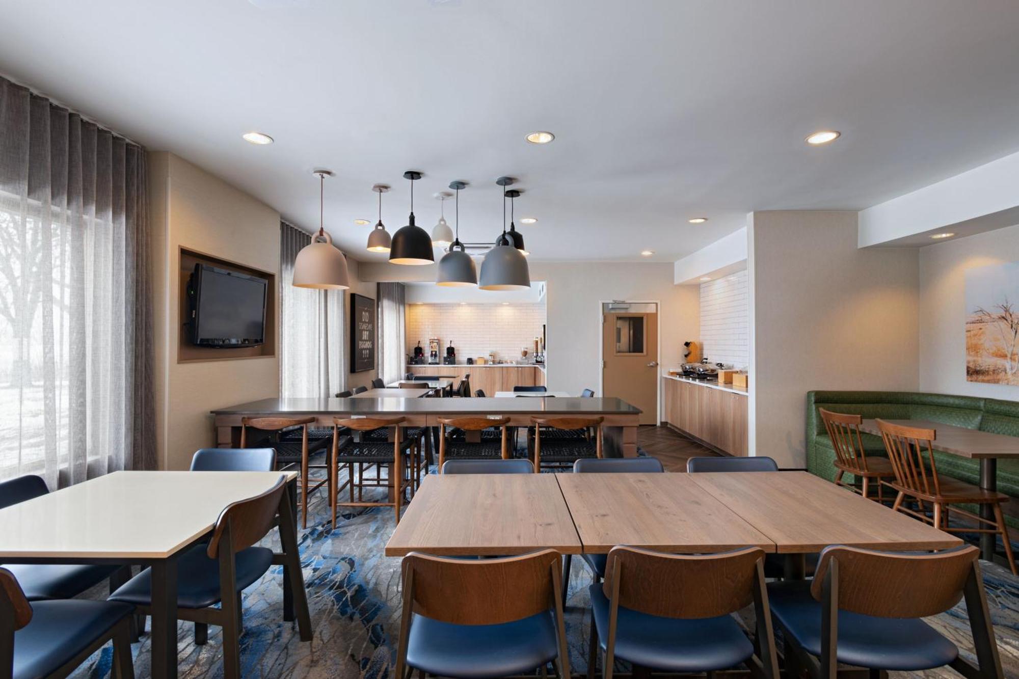 Fairfield Inn & Suites Kansas City Airport Eksteriør bilde