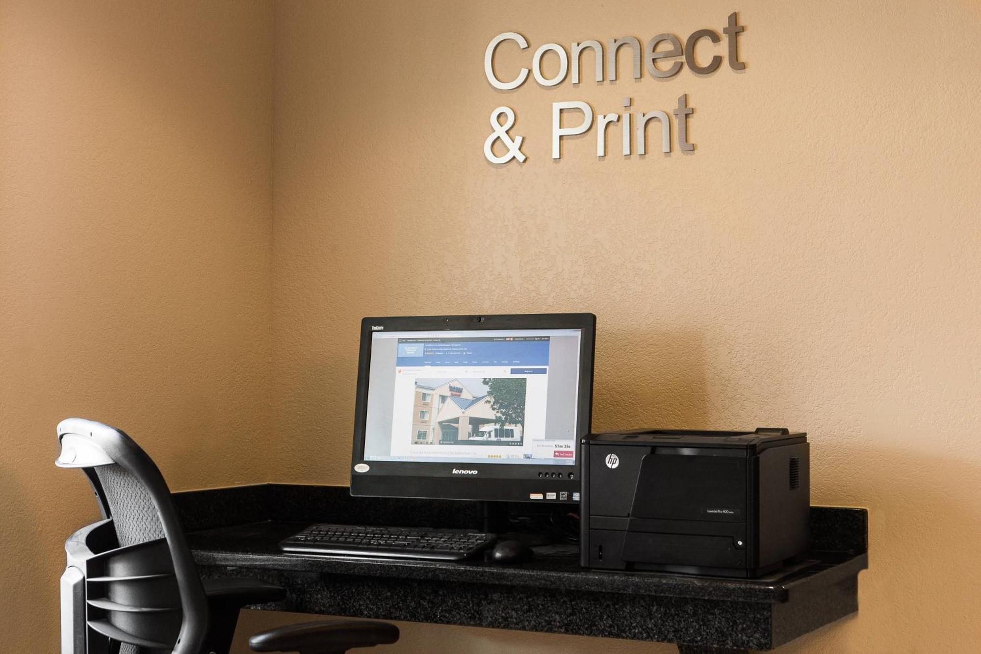 Fairfield Inn & Suites Kansas City Airport Eksteriør bilde