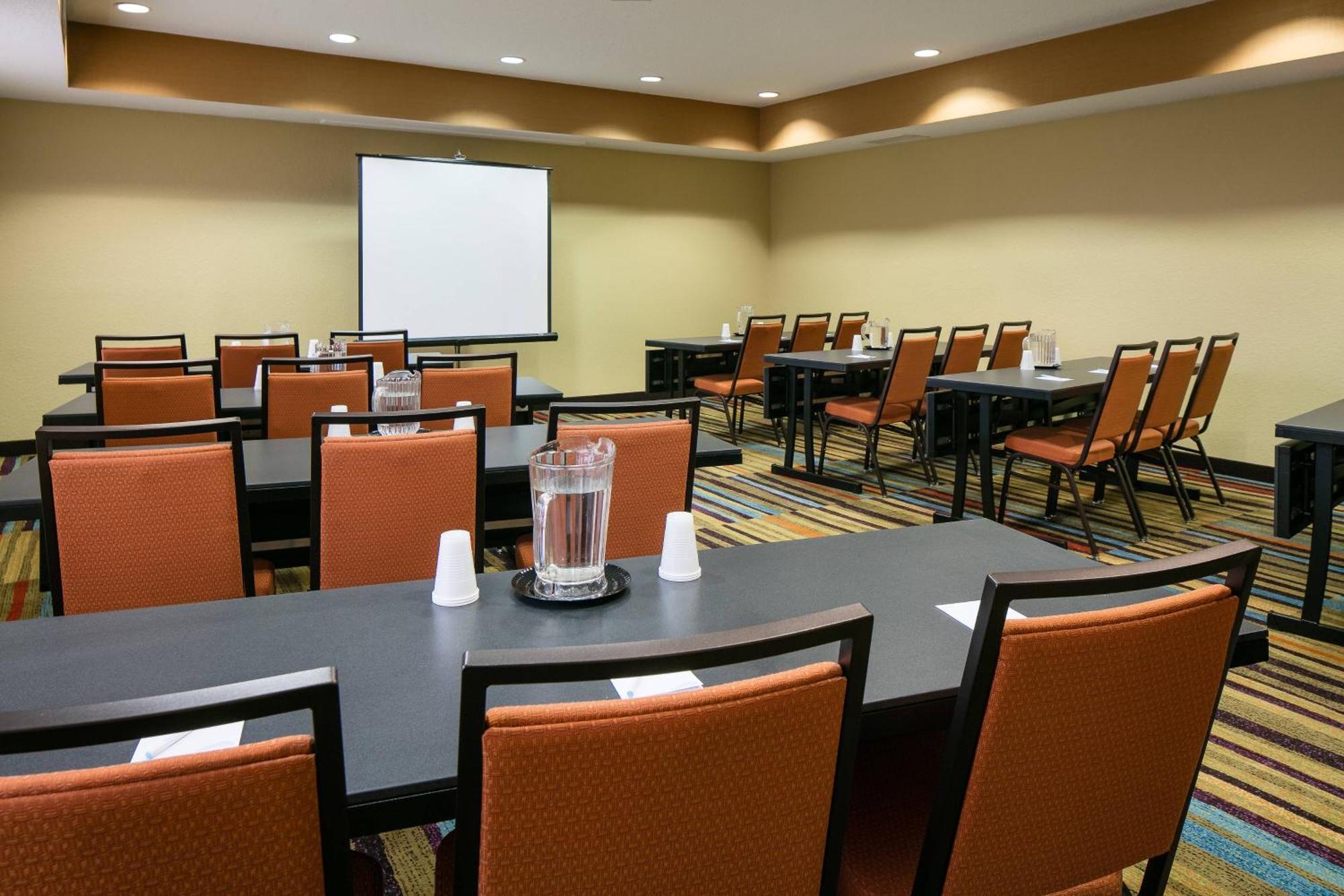Fairfield Inn & Suites Kansas City Airport Eksteriør bilde