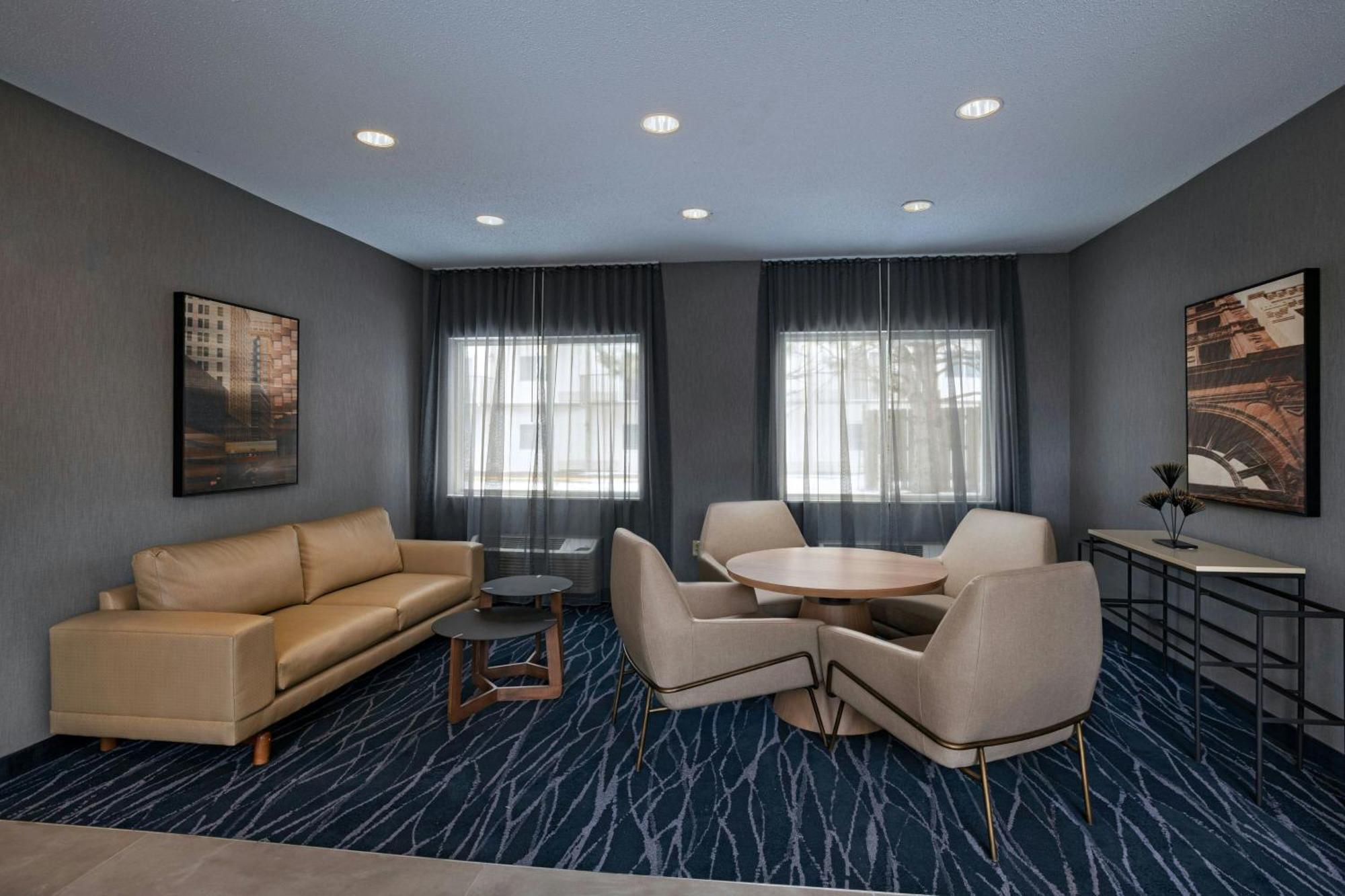Fairfield Inn & Suites Kansas City Airport Eksteriør bilde