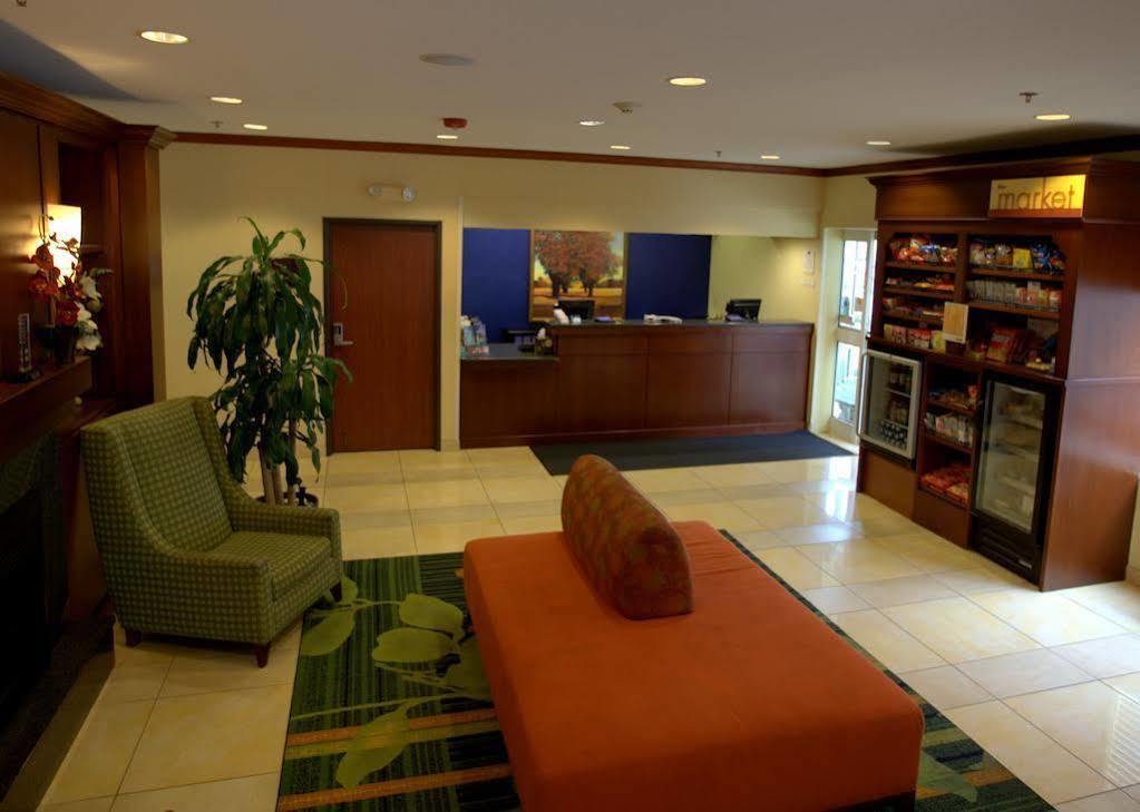 Fairfield Inn & Suites Kansas City Airport Eksteriør bilde